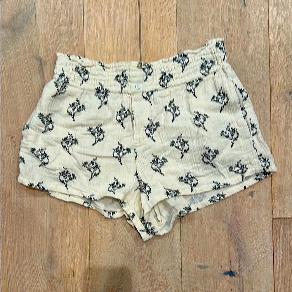ZARA Floral Print Cream Shorts